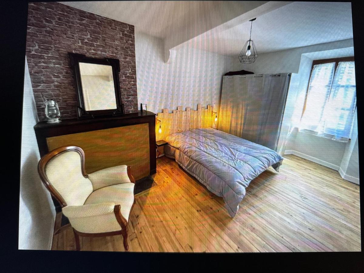 Agreable Maison De Village Au Coeur De Sarrancolin Bagian luar foto