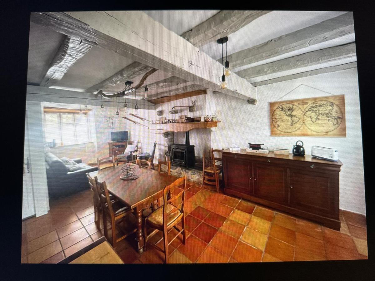 Agreable Maison De Village Au Coeur De Sarrancolin Bagian luar foto